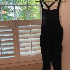 Black linen loose fit overalls- never worn